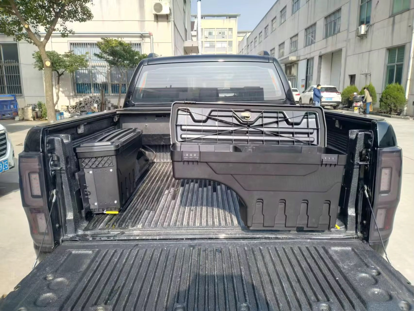 Swing out truck bed toolbox lockable DFW install”